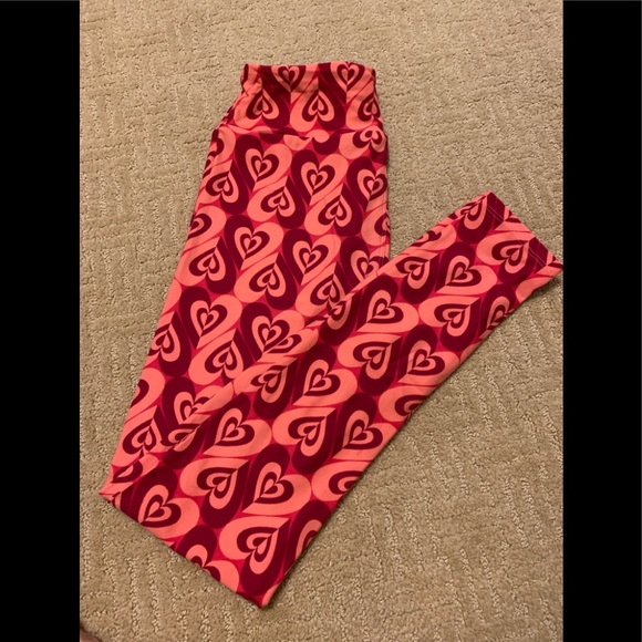 EUC💕LuLaRoe OS Pink & Red Heart Leggings - Picture 8 of 8